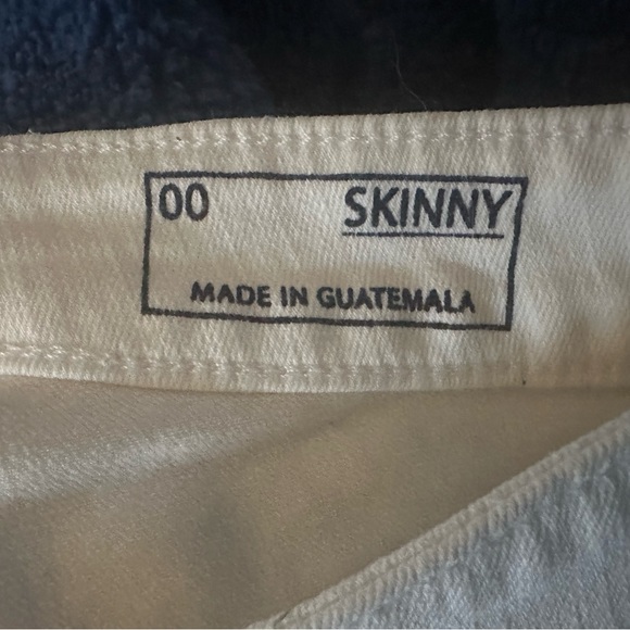 Vineyard Vines White Skinny Jeans with Embroidered Stars ~ Sz 00 💫 - Picture 4 of 5